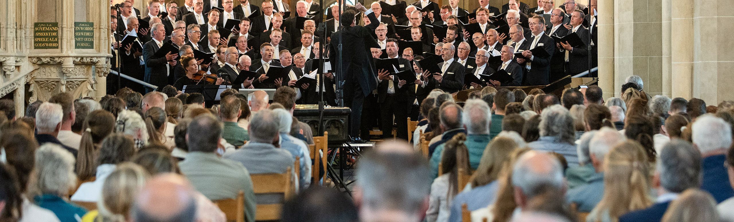 Bevrijdingsconcert Harderwijk door het Garder Mannenkoor